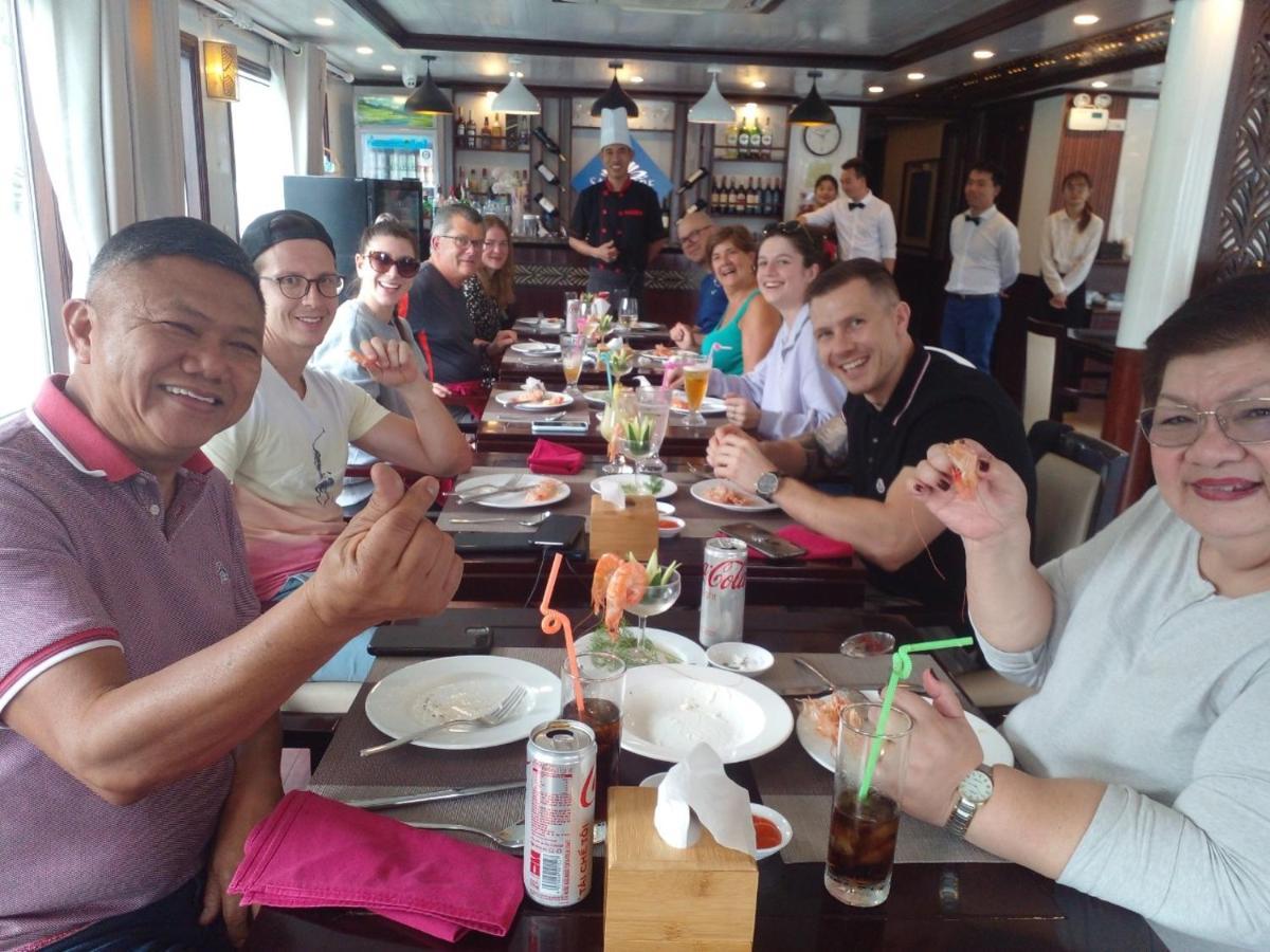 Halong Sapphire Cruise Hotel Nan Giang Bagian luar foto