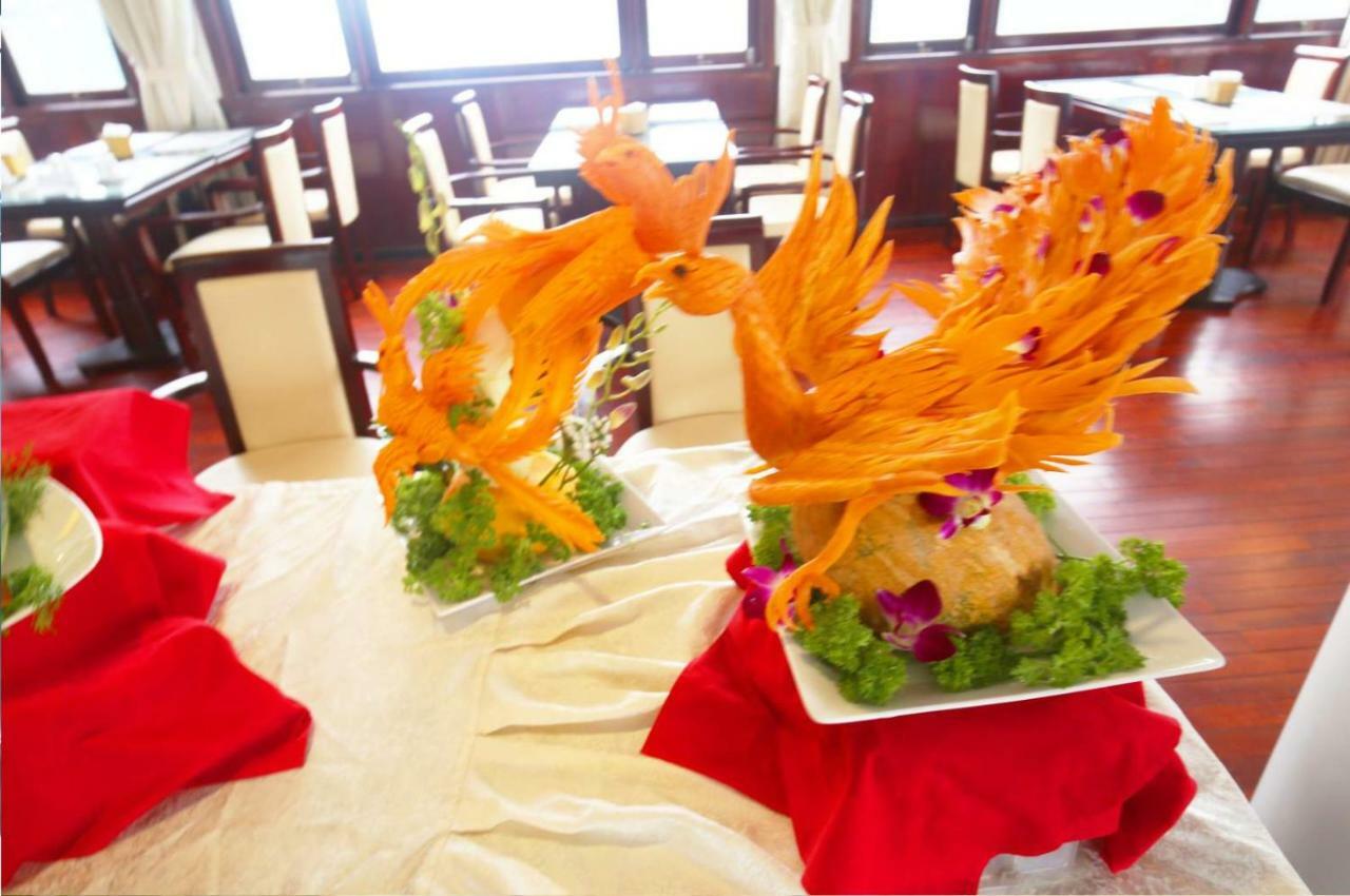 Halong Sapphire Cruise Hotel Nan Giang Bagian luar foto